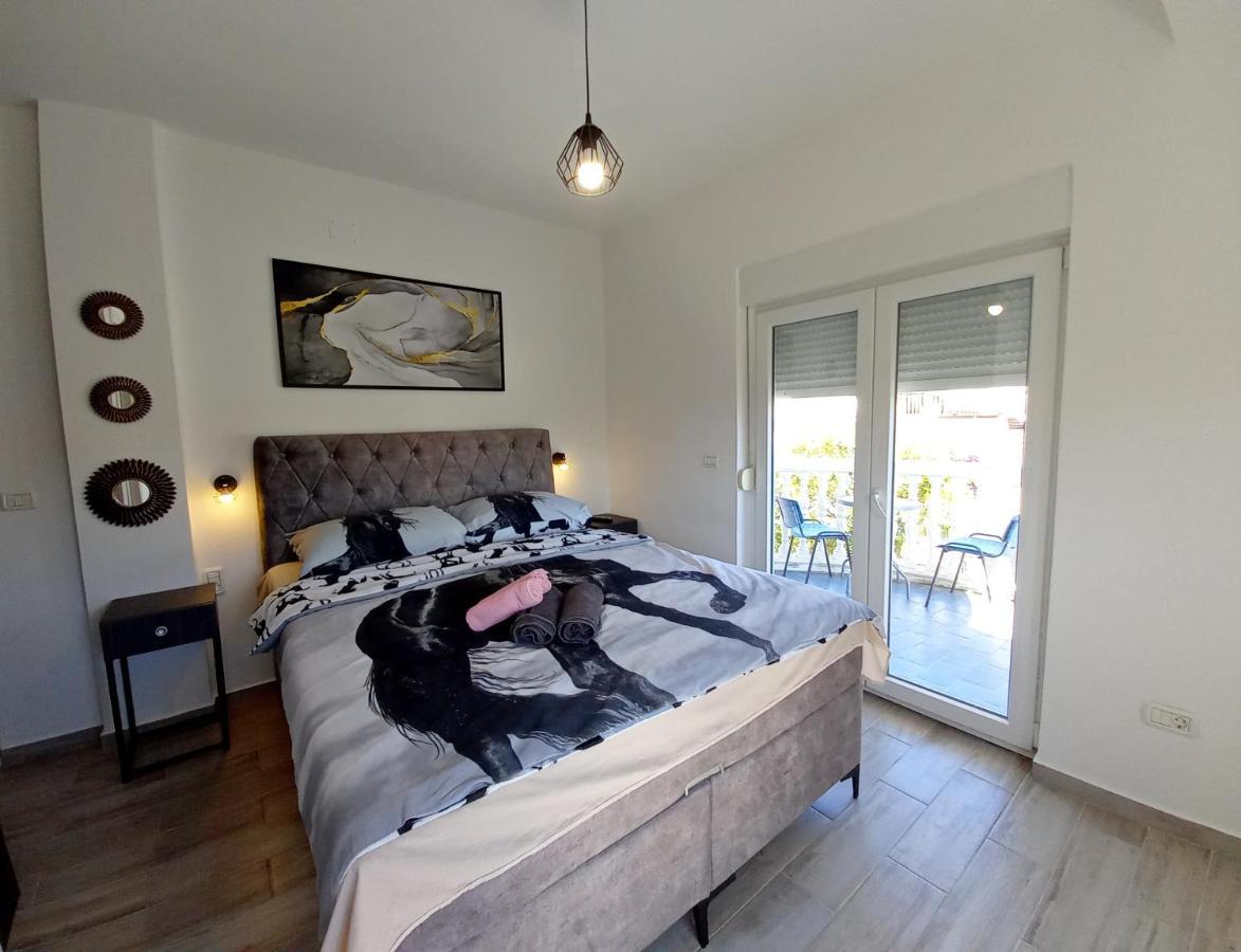 Holiday House Kazali, メドゥリン エクステリア 写真